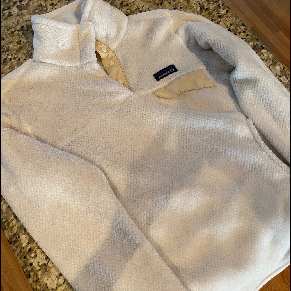 Ladies Patagonia 1/4 snap pullover
